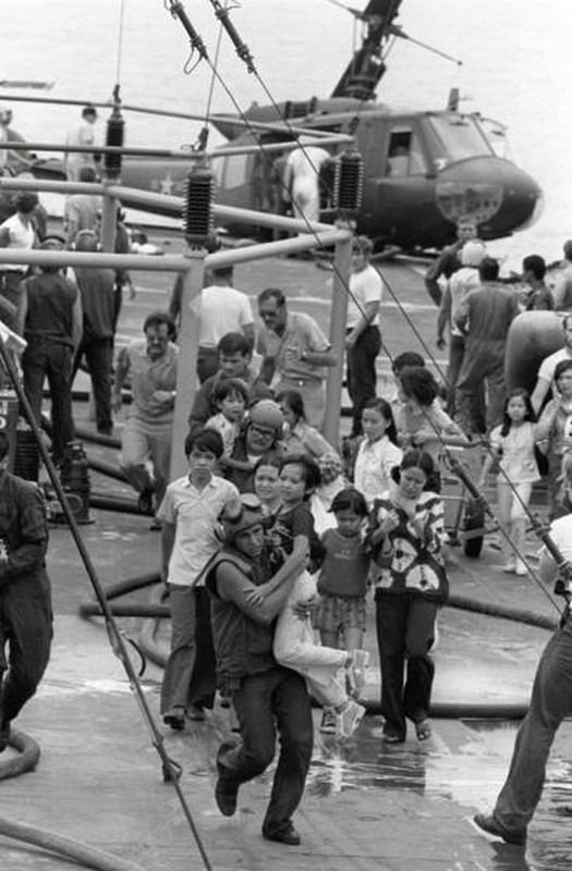 48 gio cuoi cung truoc khi giai phong mien Nam 30/4/1975-Hinh-9